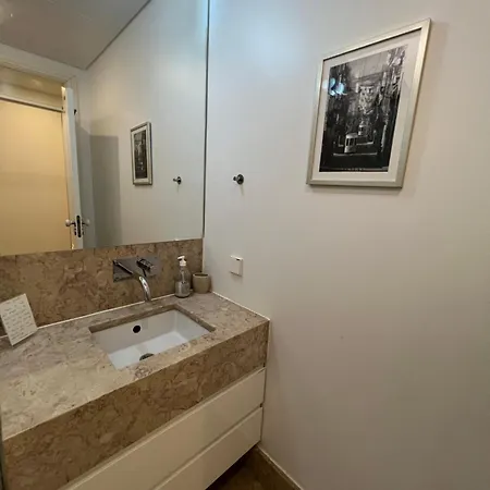 Mouraria Apto Apartament